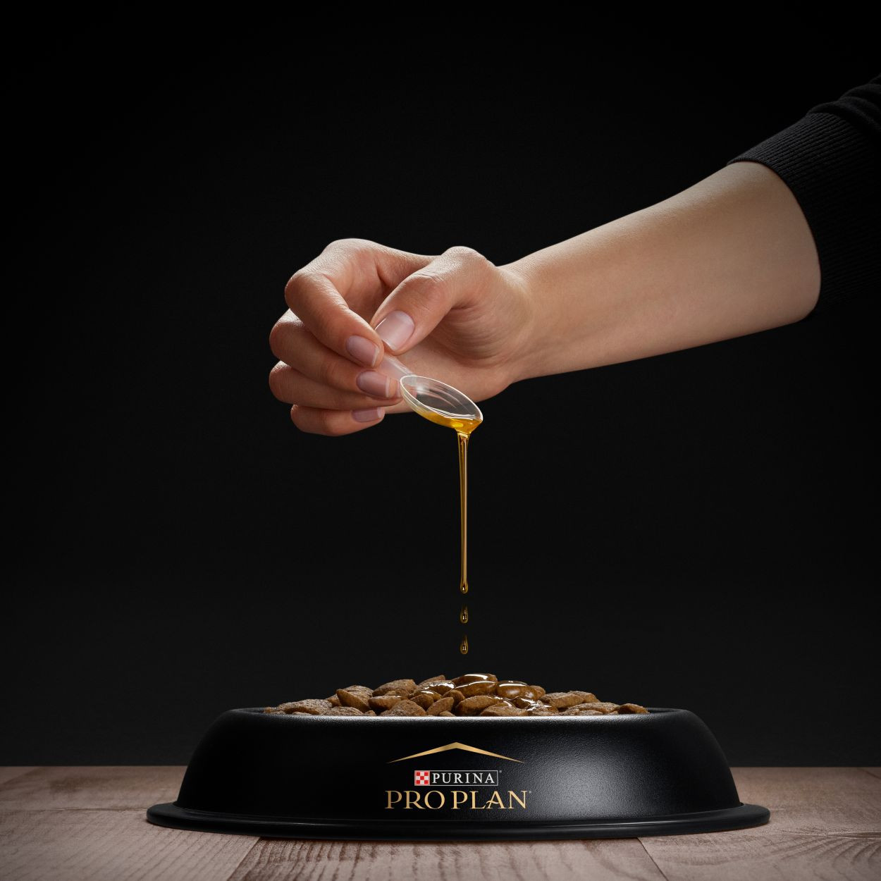 Purina Pro Plan Skin & Coat supplement voor honden (olie 250 ml) Purina Pro Plan Skin & Coat supplement voor honden (olie 250 ml)